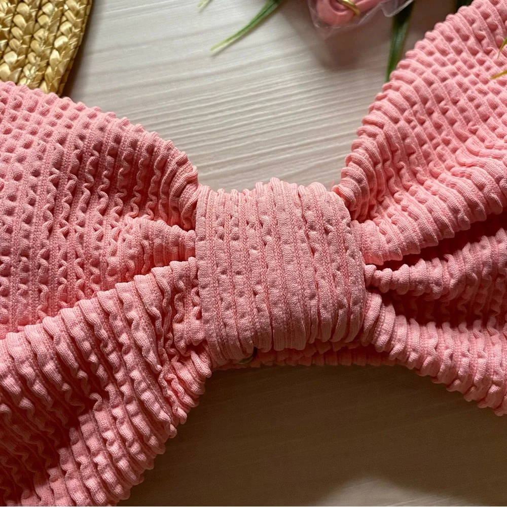 Billabong 🌸 Baby Pink Textured Strapless Bandeau Knot Bikini Top